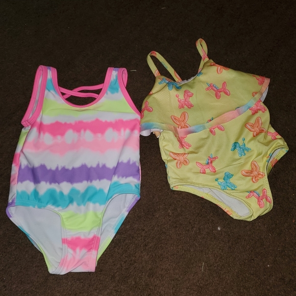 Bathing suits - Picture 1 of 4